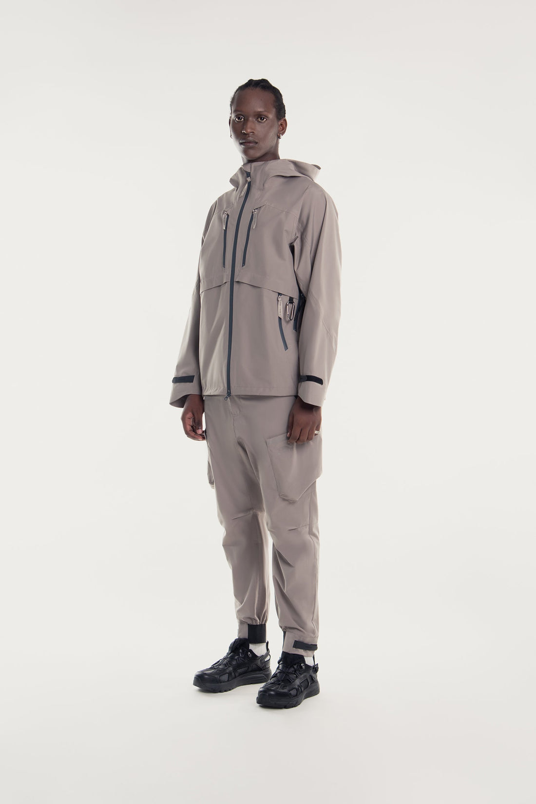 MEN'S SOLOTEX® BELTED CARGO TECH PANTS