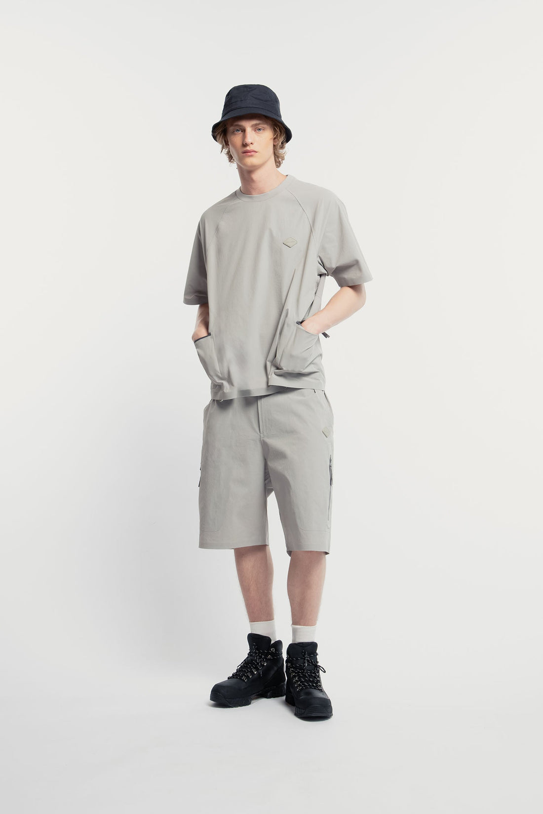 UNISEX UV-PROTECTIVE TECHNICAL SHORTS