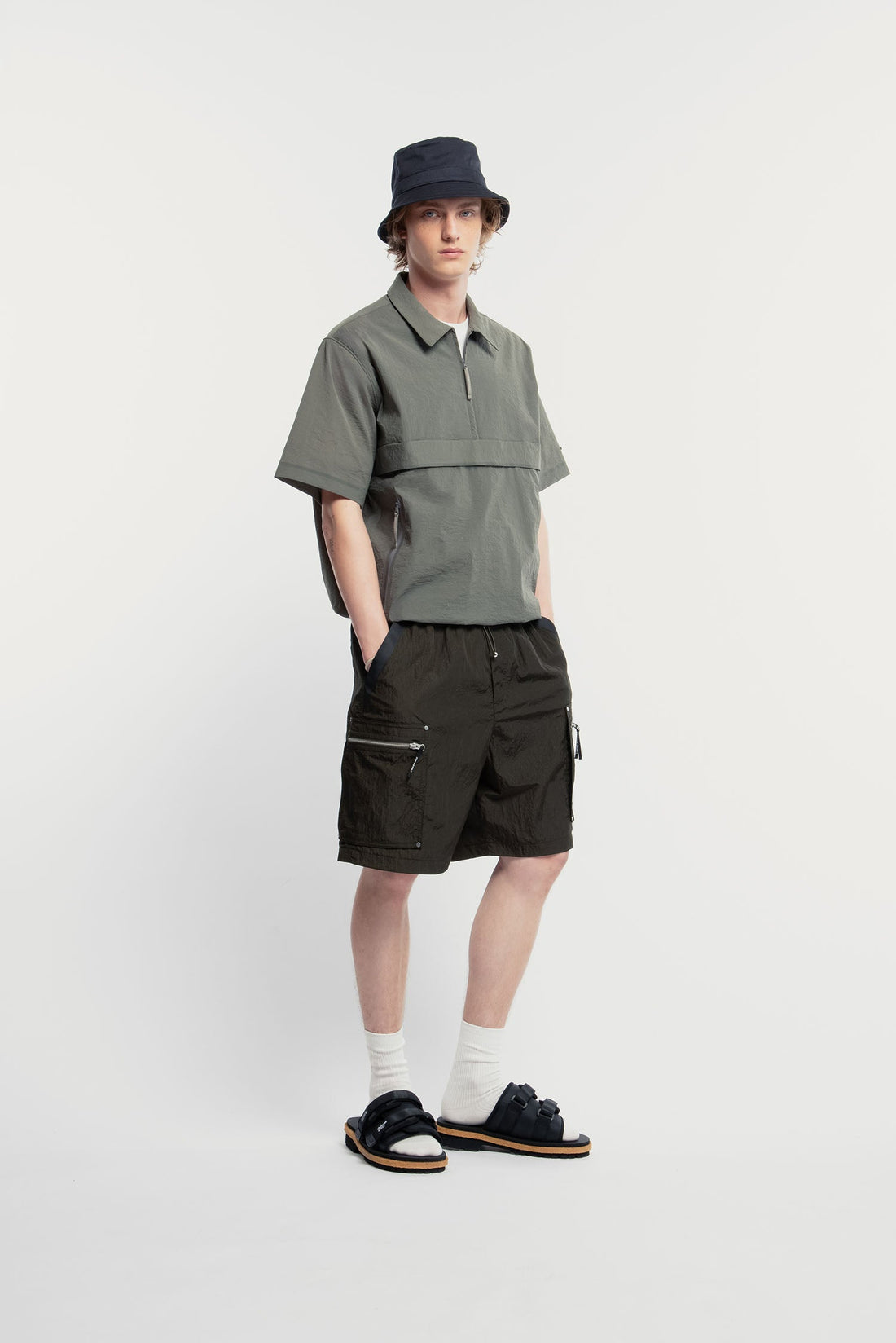 UNISEX TECHNICAL HALF ZIP POLO