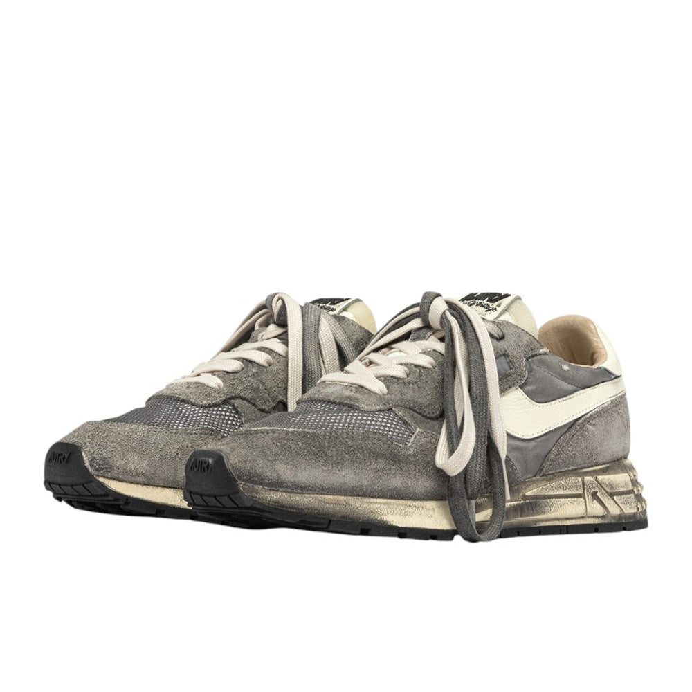 AUTRY WOMEN'S REELWIND SUPER VINTAGE SNEAKERS IN WHITE AND BLACK SUEDE AND NYLON
