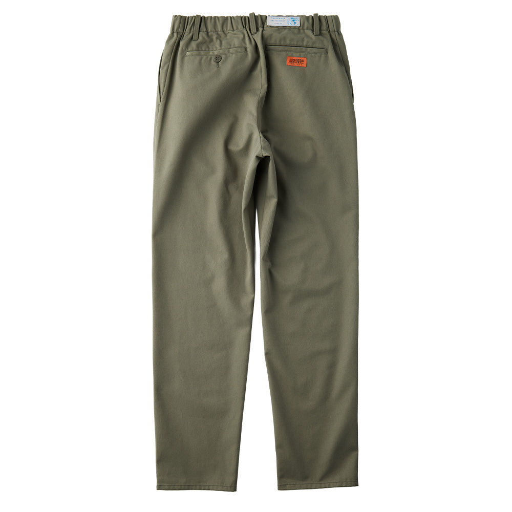 UNIVERSAL OVERALL TUCK TAPERED PANTS